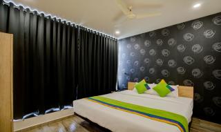 Treebo Grand Lotus - 3 km from Textile Market - Surat - 1