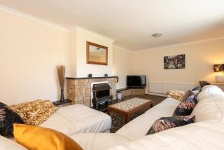 Bousfield Crescent - 8