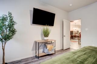 Luxury Lubbock Home Retreat near Texas Tech - 7