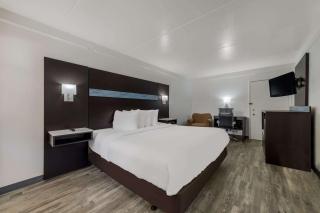 Quality Inn & Suites Airport - Charlotte - 6