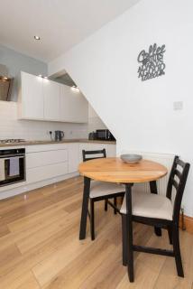 Trafalgar Terrace - 5