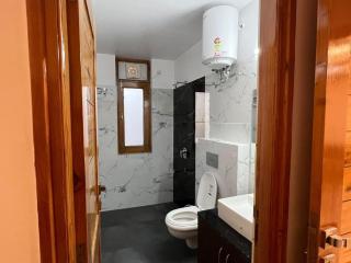 Fantastic Three Bedroom Apartment - Shimla - 3