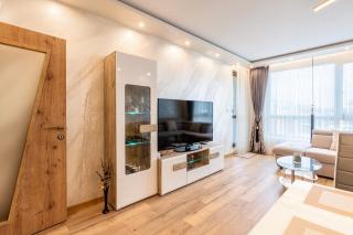 M1 Pool and Beach View Apartment - Burgas - 5