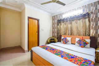 FabHotel Heritage Inn - 2