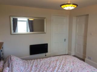 Beautiful Apartment in Character Former Rectory - 7