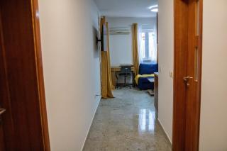 Golden Sun Apartment - Bol - 9