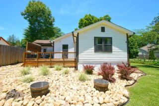 Cozy Family-Friendly home w/ fenced-in backyard - Marietta - 6