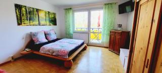 Helles Apartment mit Balkon am Großen Garten nahe Stadtzentrum - 1