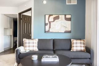 Studio City 2br w pool gym wd nr Olive Ave LAX-923 - 9