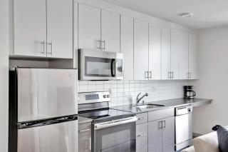 Columbia City Studio w WD Gym nr Light Rail SEA-347 - Seattle - 6