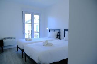 Double Apparts - Spacieux 140 m2 - 4 Ch - Entrée autonome- 2 Parkings Privé Gratuit - Melun - 1