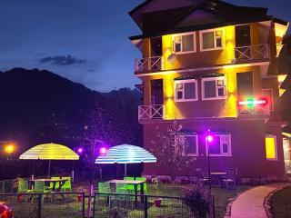 Luxury Planet Resort Manali - Manāli - 2