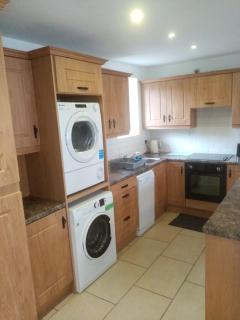 33A Steepleview - Trim - 8