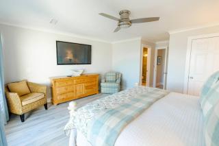 Beach Club Villa 32 - Newly Renovated! Direct Oceanfront - Isle of Palms - 8