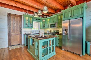 Lakefront Lewisburg Vacation Rental with Deck! - Lewisburg - 8