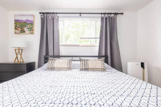 Two Bedrooms near CLE airport 2-4b Georgetown Villas - Fairview Park - 6