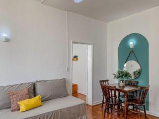 Apê Moderno c/ 1 Vaga - 50m da Praia Pitangueiras - 3