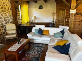 Gite à la ferme au coeur de l'Auvergne - Saint-Hippolyte - 8