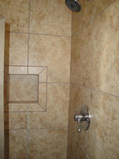 Mountain Harbor Queen Guest Room on Lake Ouachita - Mount Ida - 5