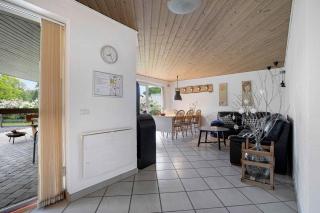 Home For The Family In Quiet Surroundings - 5