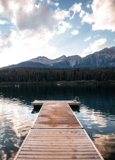 Patricia Lake Bungalows - 7