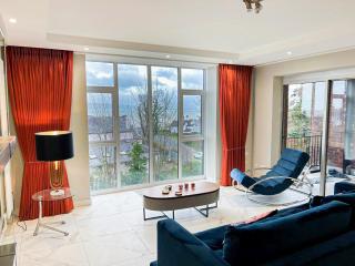 Modern Luxurious Apartment w/ Patio Balcony & View - Jordanstown - 2