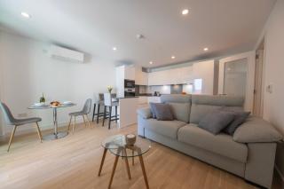 Brand New Luxury 1 Bed 2 Bath Apartment - SPA & Pool - Gibilterra - 9