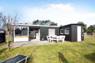 Bright Holiday Home Close To The Sea - 4