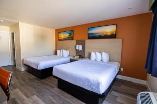Days Inn by Wyndham Monterey Downtown - 2