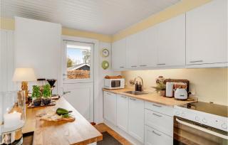 Cozy Home In Dronningmølle With Wifi - Dronningmølle - 4