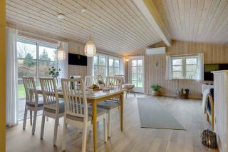 Stunning Home In Unknown With 3 Bedrooms And Wifi - 1