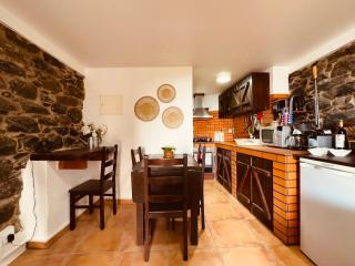 Madeira Inn The Typical House - Calheta - 3