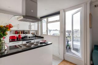 Hyde Park Rooftop Apartment - London - 3