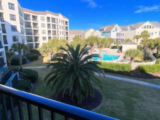 Summer House 204 - Newly Renovated! Ocean View! - Isle of Palms - 9