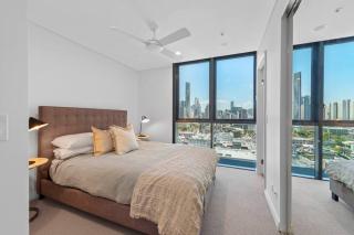 Prime Located Luxe 2 BR Sky Home/Sensational Views - 6