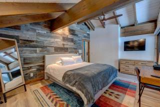 Extra Spacious 2BR Cabin w Office and Outdoor Deck - Incline Village - 7