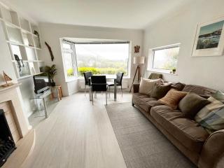 2 Rockmount - Salcombe - 6