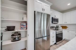 Family Villa King Bed, 3 bedrooms 2baths, 7 guests, Close to Beaches, Golfing, Fishing - Rotonda West - 1