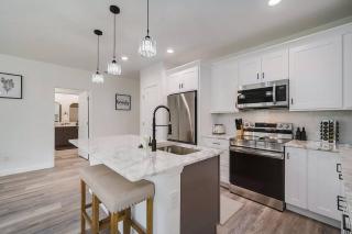 Family Villa King Bed, 3 bedrooms 2baths, 7 guests, Close to Beaches, Golfing, Fishing - Rotonda West - 5
