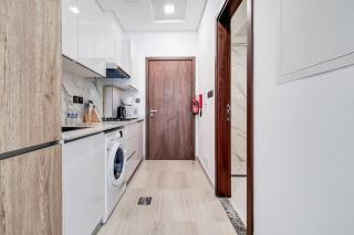 Stylish brand new studio in Pantheon Elysee 2 in the heart of JVC - Dubai - 6