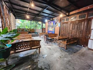 Omah Pandhoek Family Syariah by Stayku - 6