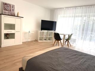 Weststadt Apartment - 8