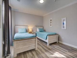 Luxury Tuscana condo - Pool & Hot Tub near Disney - Kissimmee - 6
