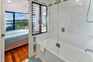 The Panorama 3, Hamilton Island 2 Bedroom 2 Bathroom Ocean View Modern Apartment - Hamilton Island - 2