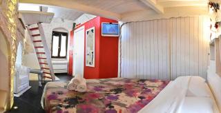 L'Angolo di Gaudì, casa Milà - Putignano - 1