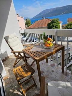 Apartment Mimi - Herceg Novi - 0