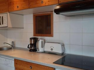 Studio rénové avec balcon sud et parking, 4 personnes, Montgenèvre - FR-1-330D-66 - 2