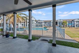 Great Location next to Kema, NASA, Ocean, Houston - 6