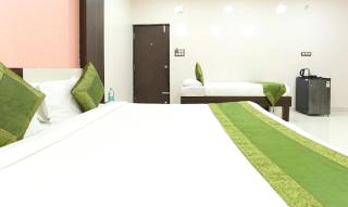 Hotel Habitat Comforts - 9