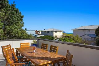 Elevated Beach Oasis - Ohope Beach Holiday Home - Wainui - 9